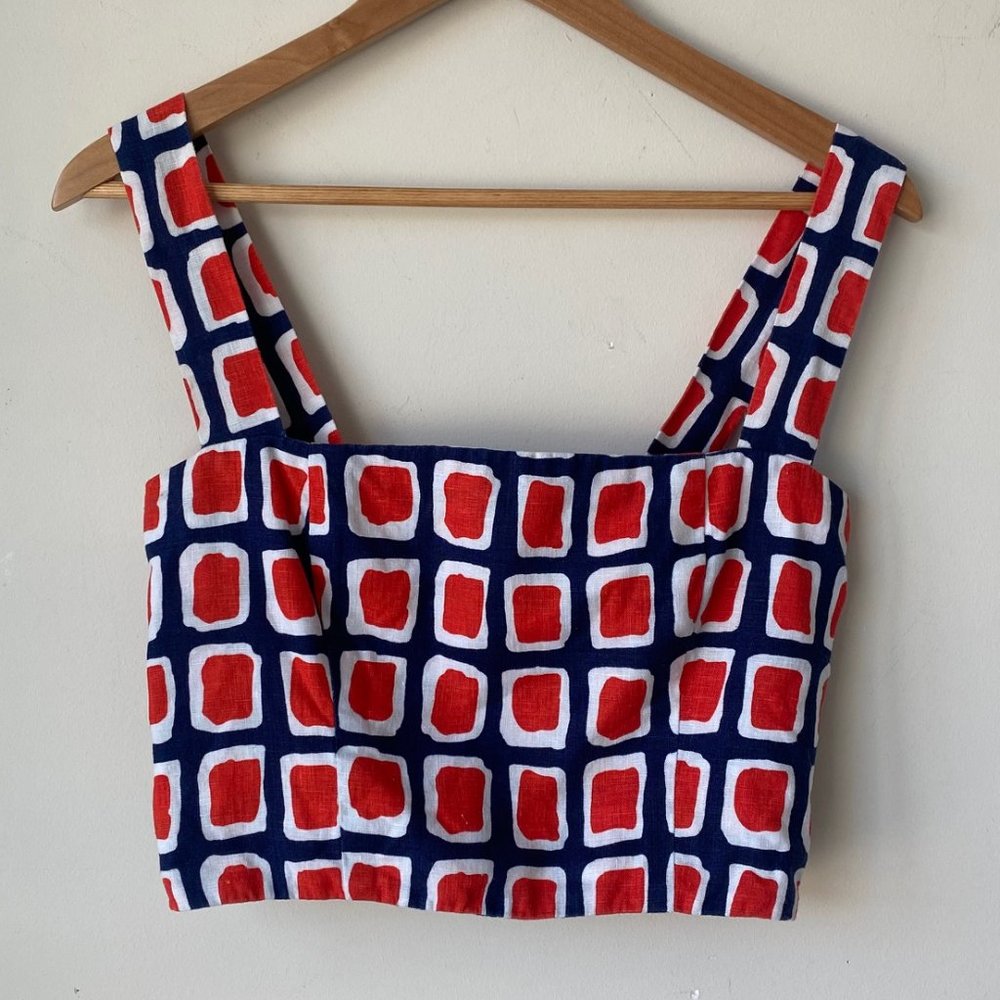 Reformation Linen Crop Top Short Top Abstract Design Red White Blue size 6